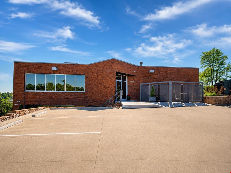 1205 South 75th Street