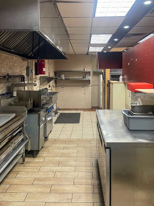 1,100 SF | 1420 Nostrand Avenue | Vented Retail with Glass Frontage for Lease