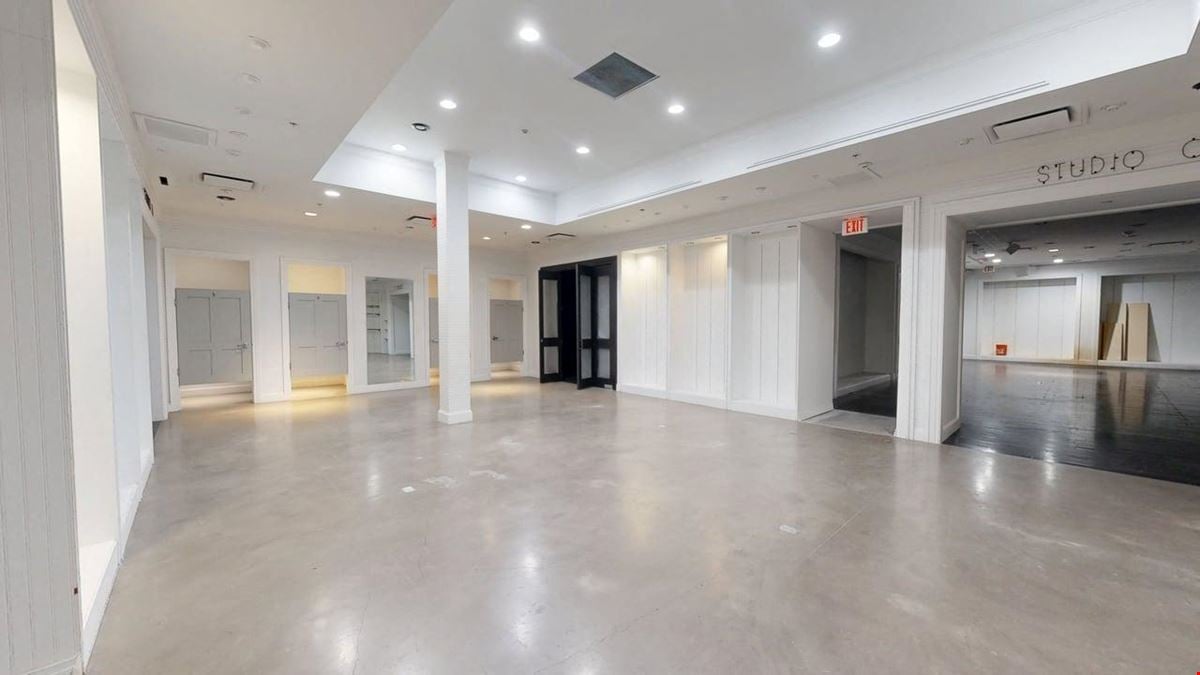 300 S 24th St W