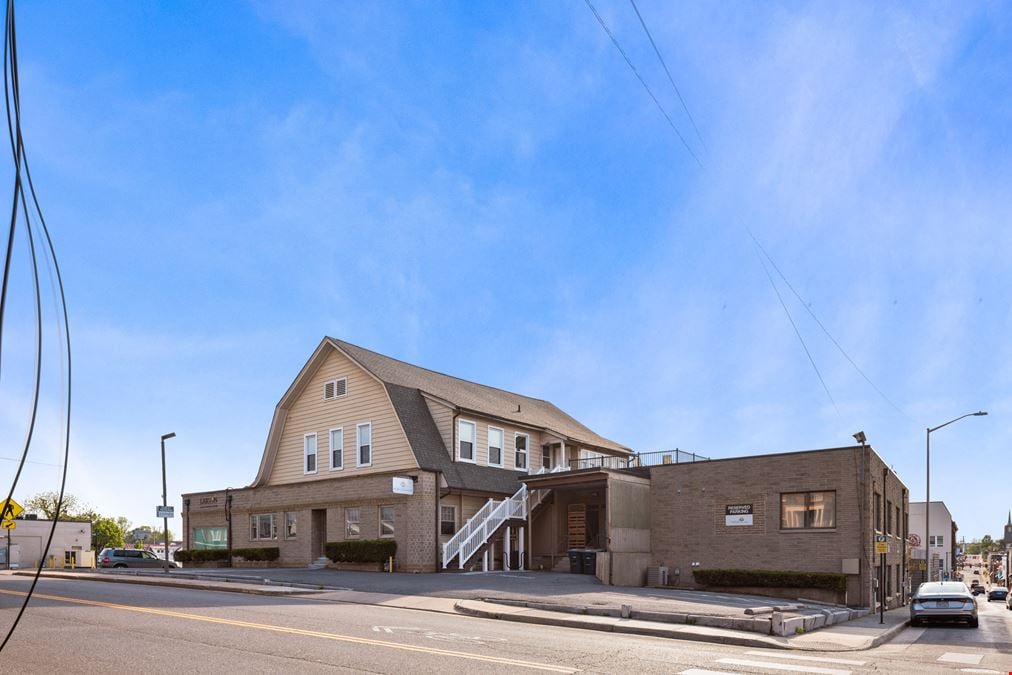 PROFESSIONAL OFFICE CENTER IN DOWNTOWN HARRISONBURG