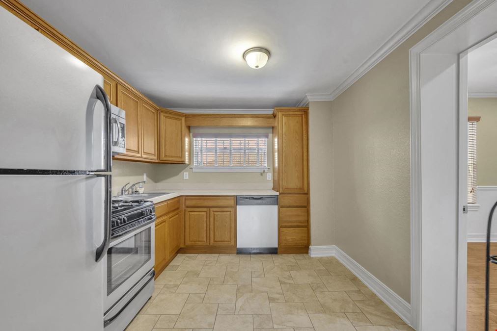 444 E 5th Ave