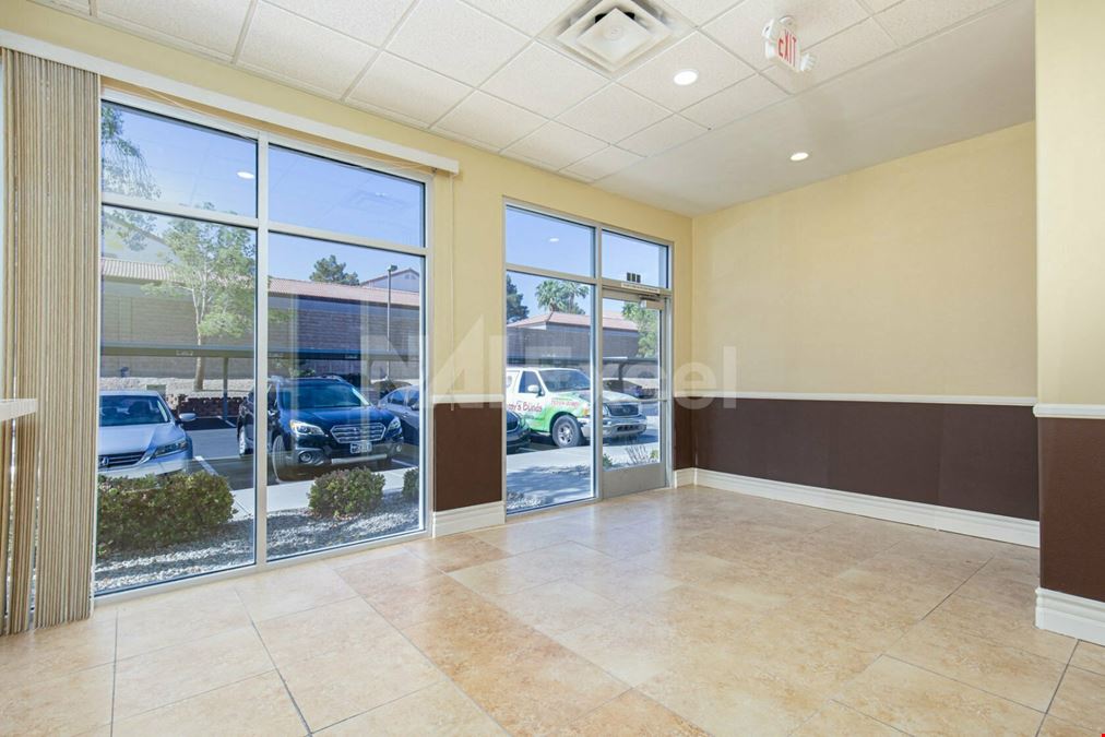 2425 W Horizon Ridge Pkwy