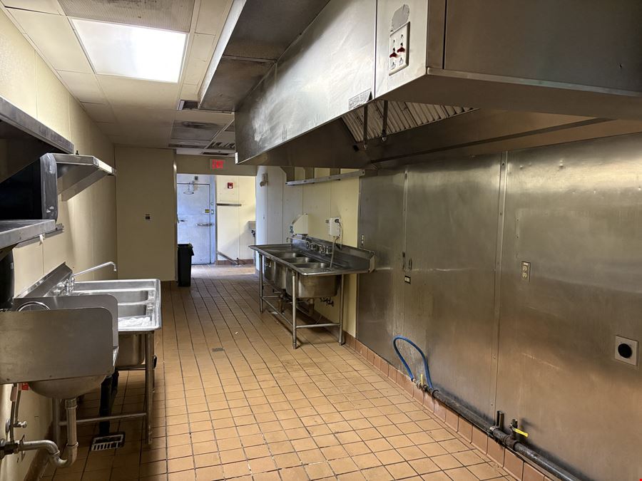 Gage Blvd Restaurant Space