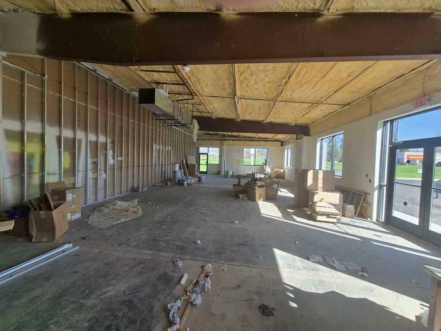 3310 Southwestern Blvd -  1,986+/- SF Retail Opportunity