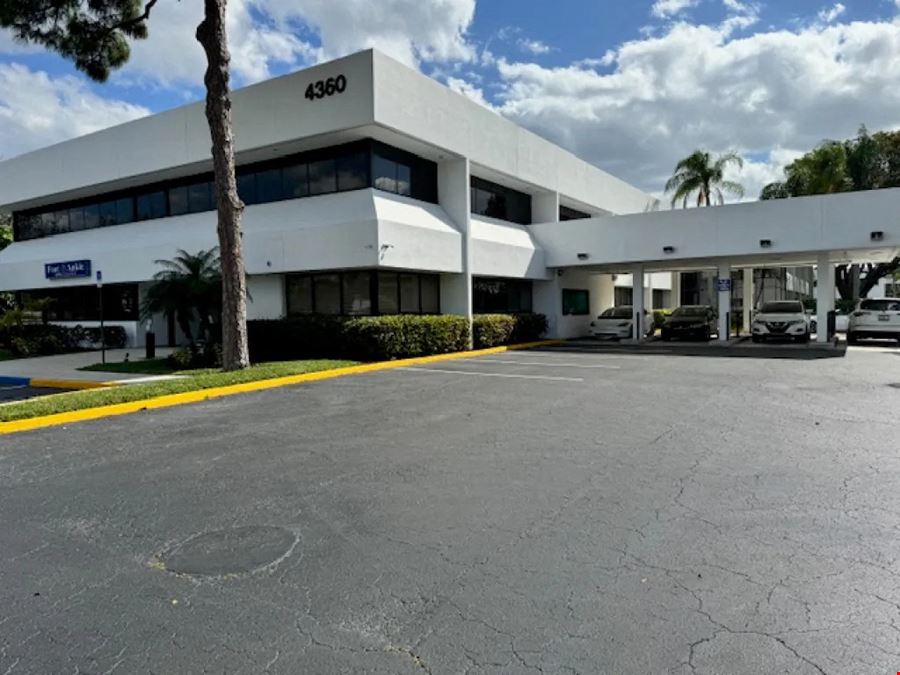 778 SF Suite 213 Professional and Medical Office Space