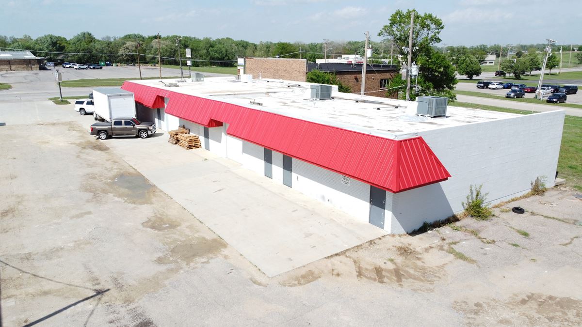 SOUTHEAST WAREHOUSE / SHOP