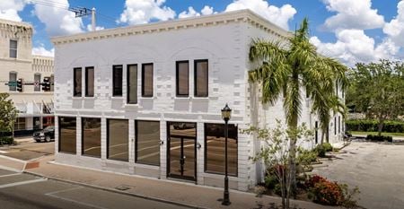 Preview of Retail space for Rent at 905 Manatee Avenue East