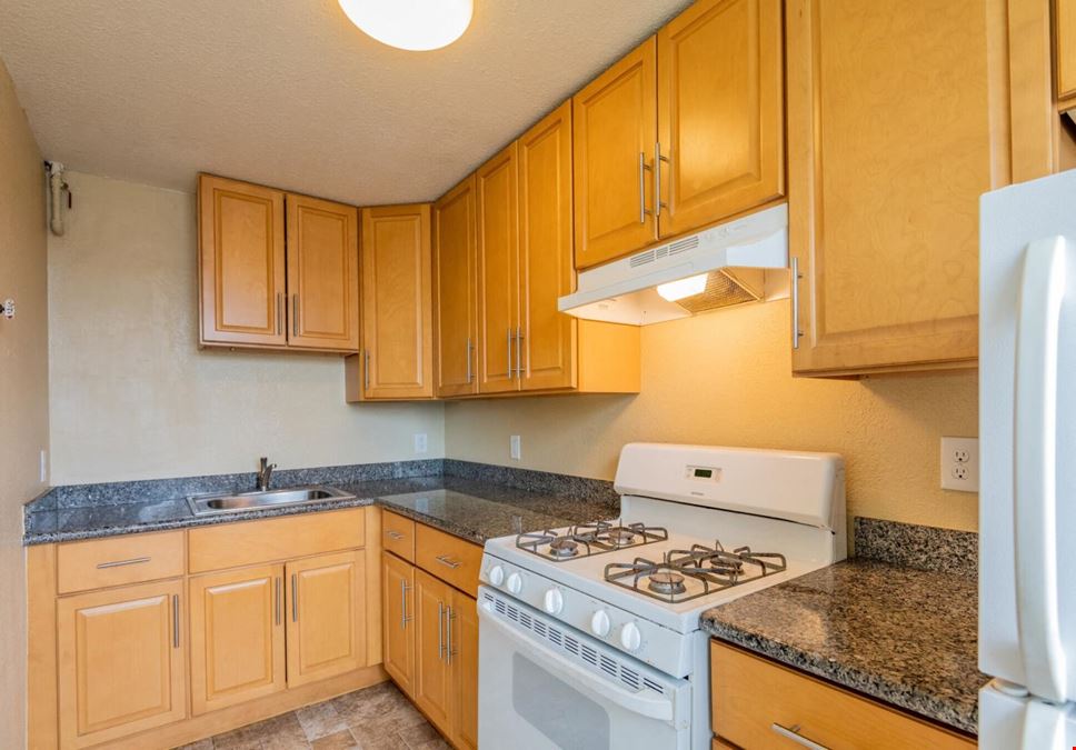 40 Unit Apartment Building | $6,950,000