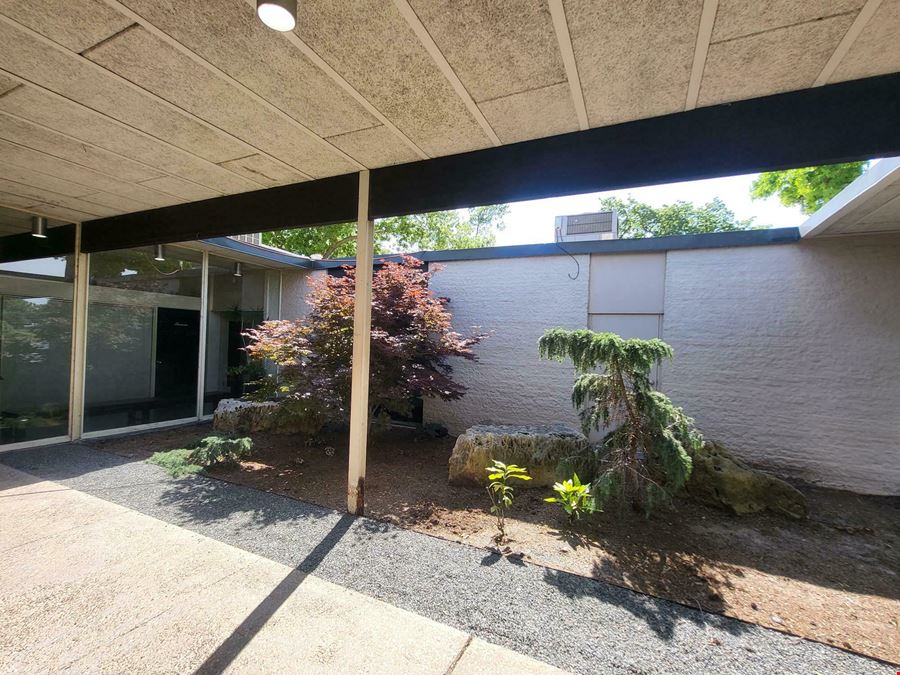 2500 McGee Drive - HiPoint Building