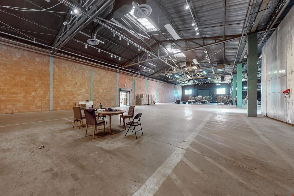 TWO SUITE WAREHOUSE WITH MEGA ELECTRICITY