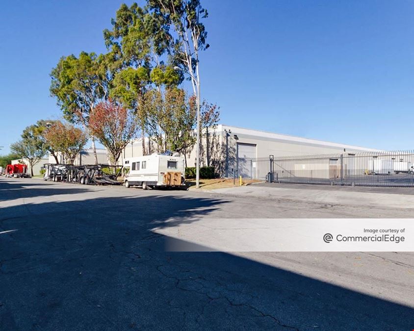 Broadway Center Business Park
