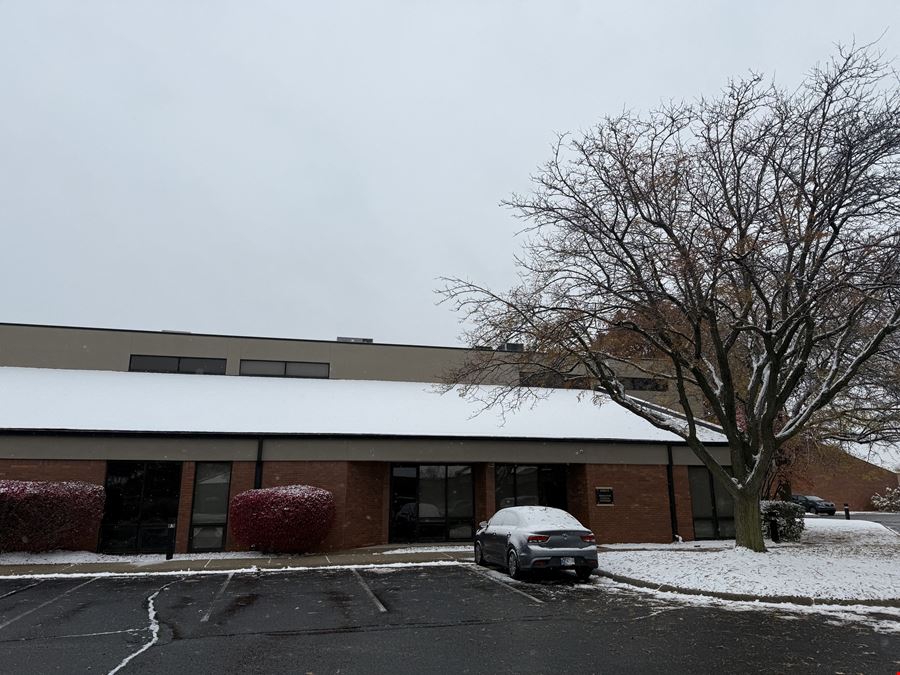 2485 Directors Row – Sublease