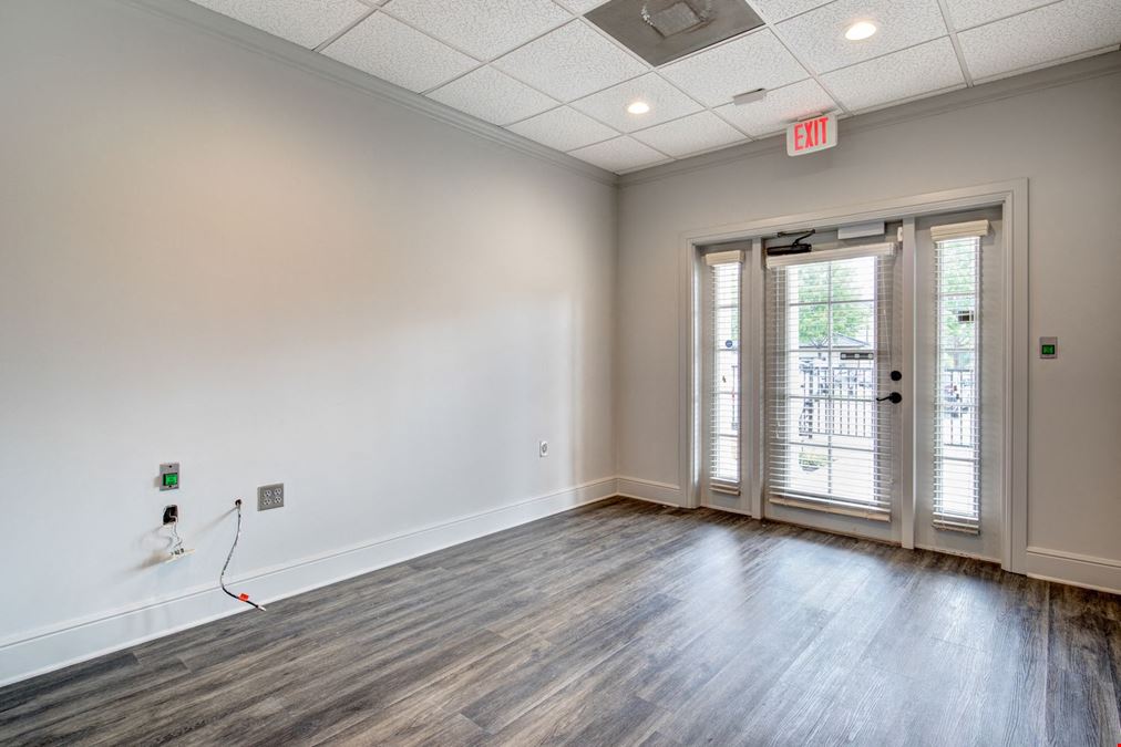 1670 Keller Pkwy