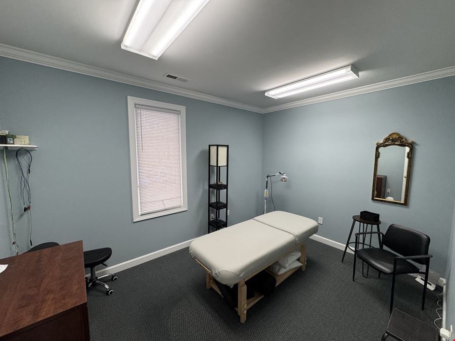 543 Keisler, Suite 203