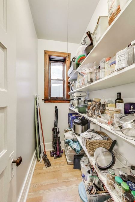 2916 West 25th Place