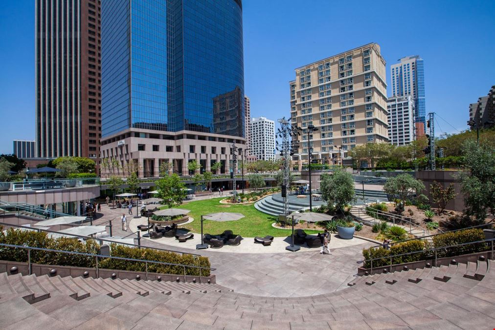 CAL Marketplace @ 2CAL Plaza