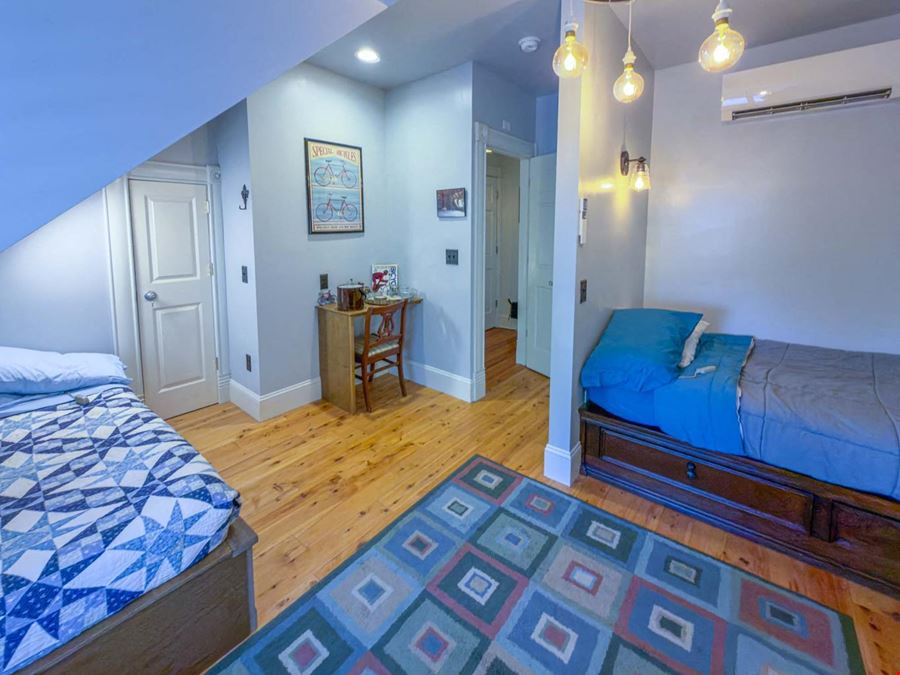 504 W 5th St