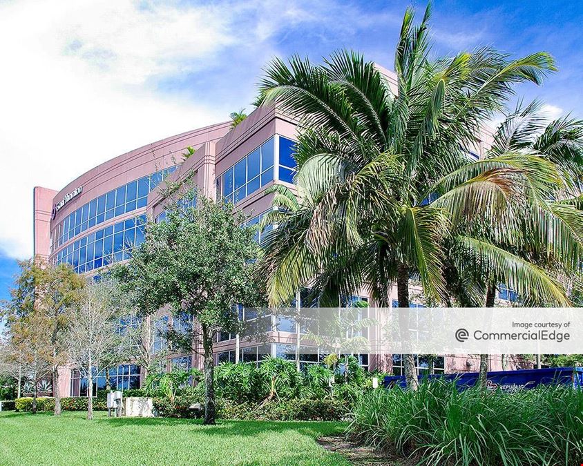 Lake Shore Plaza