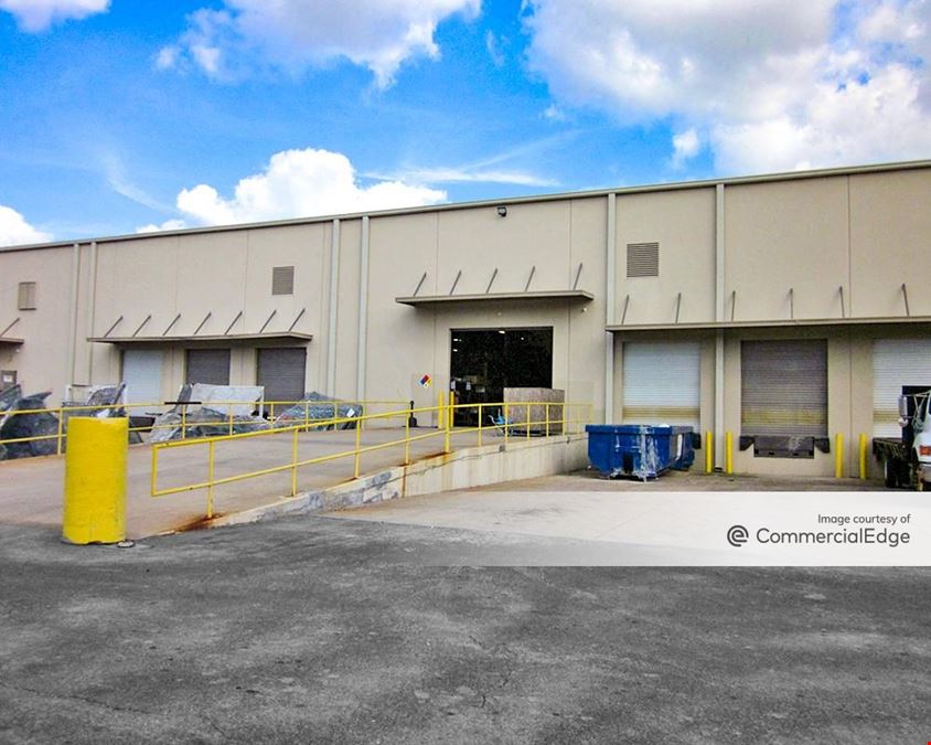 Crownpointe Commerce Park - 7600 Kingspointe Pkwy
