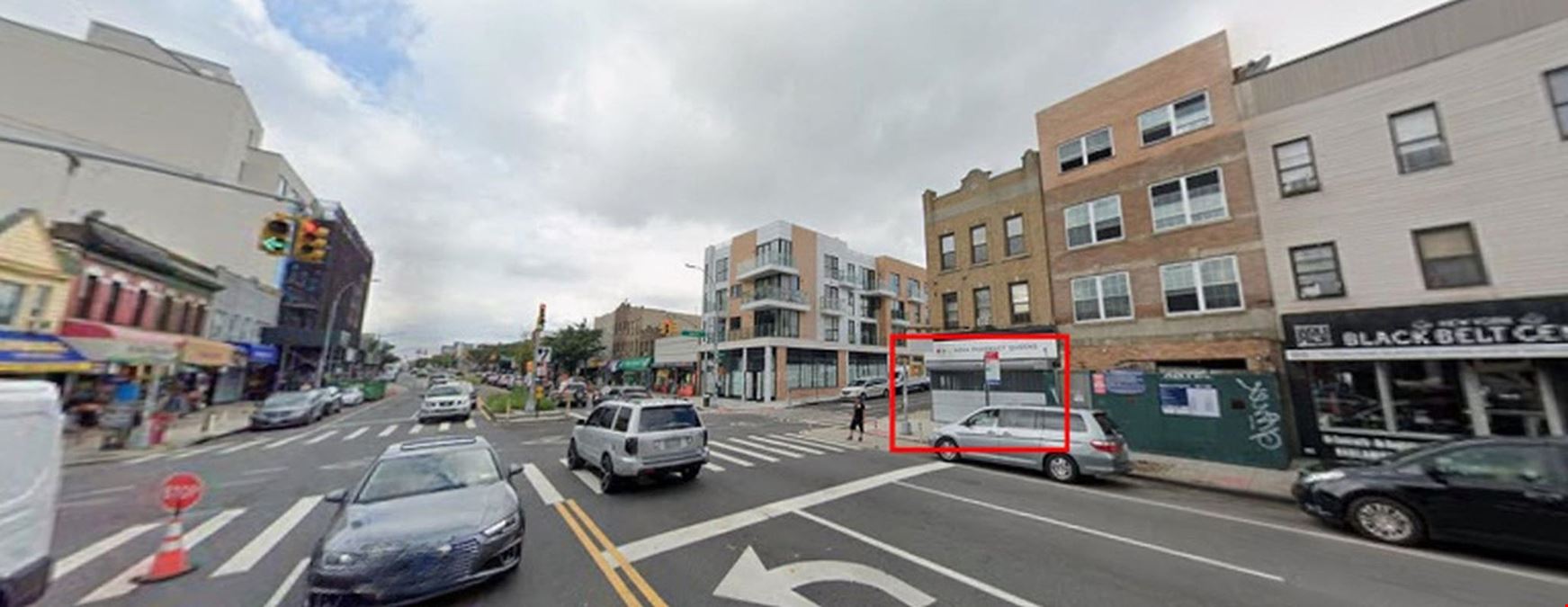 Reputable Corner Retail Store Lease Great Foor & Car Traffic Visibility Signage!
