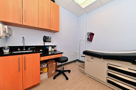 Preview of Office space for Rent at 2734 North Lincoln Avenue