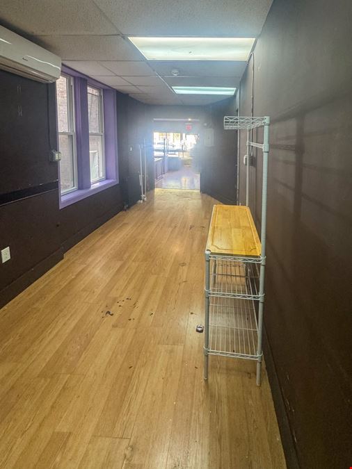 600 SF | 5712 Hudson Avenue | Retail/Office Space with Glass Frontage for Lease