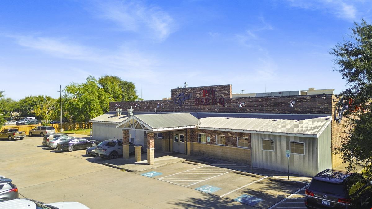 Second-Gen Restaurant | Turnkey Property with Redevelopment Opportunity