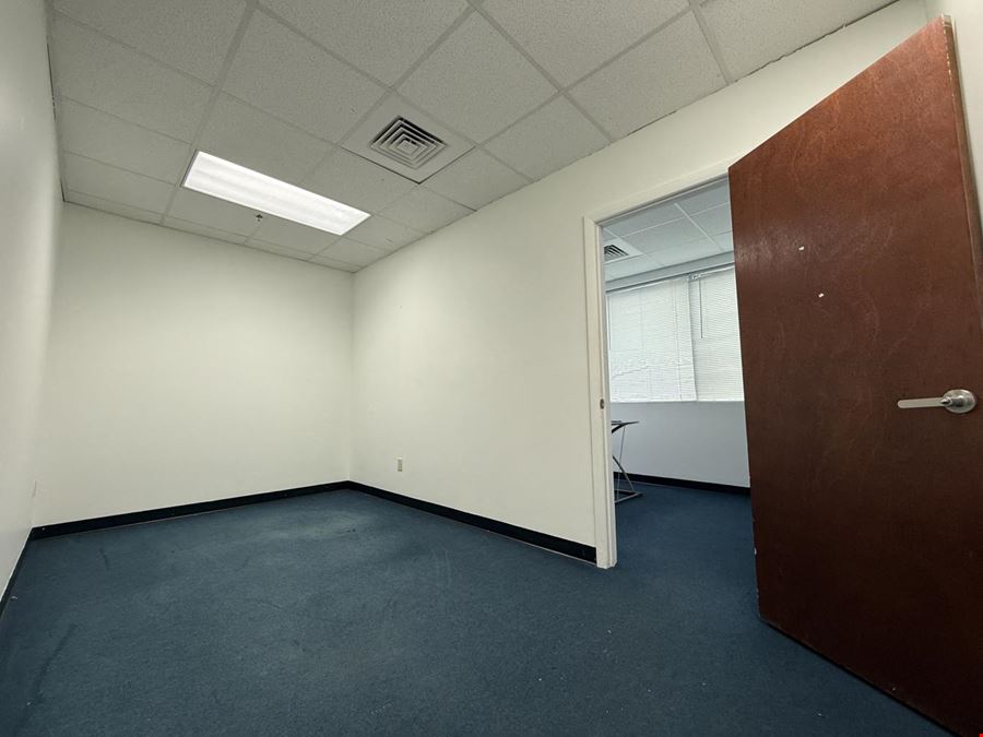 10501 s oarnge ave ste 112