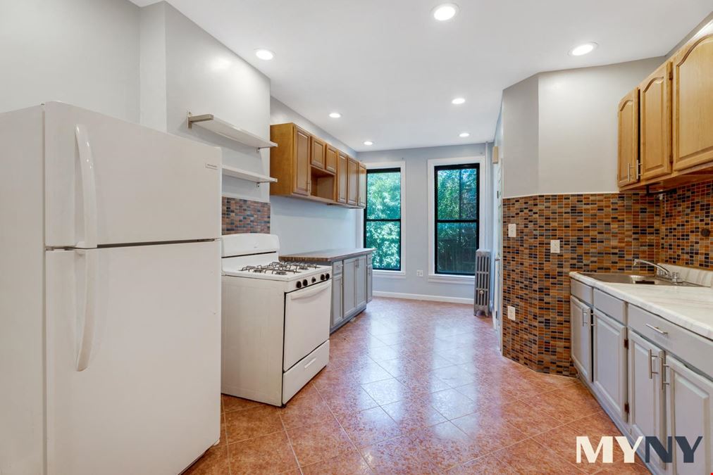 1281 Nostrand Ave
