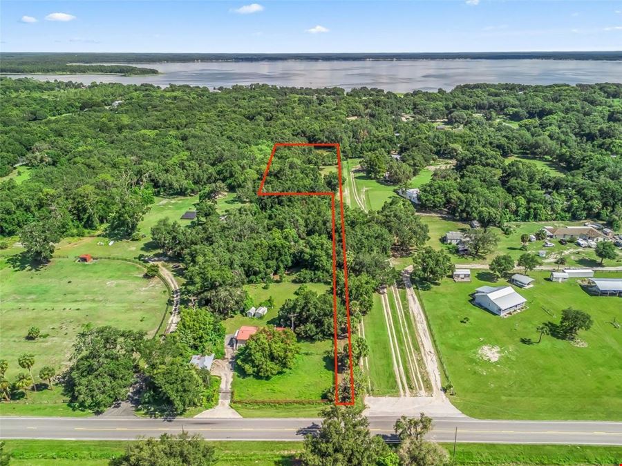 12751 SE Highway 42, Weirsdale, Florida 32195