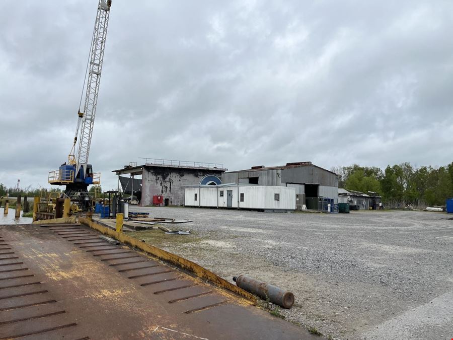 10 Acres of Waterfront Property in Gibson, LA