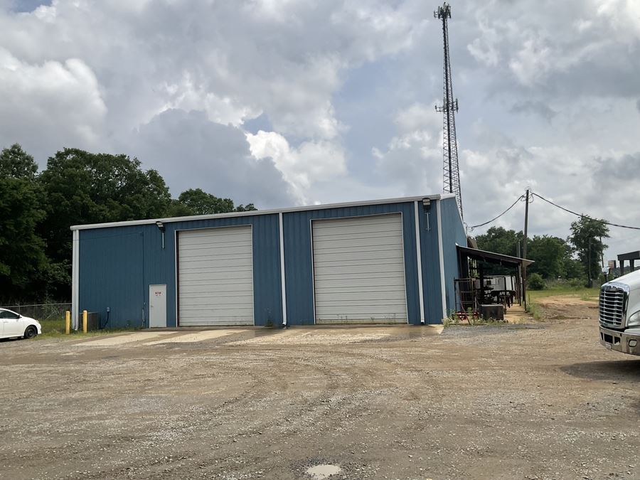 6701 Greenwood Rd