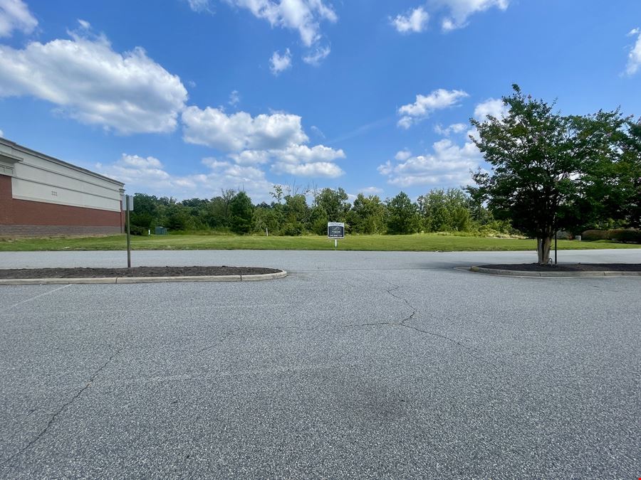 2.26 Acre Commercial Pad Site with Full Infrastructure and Paved Parking