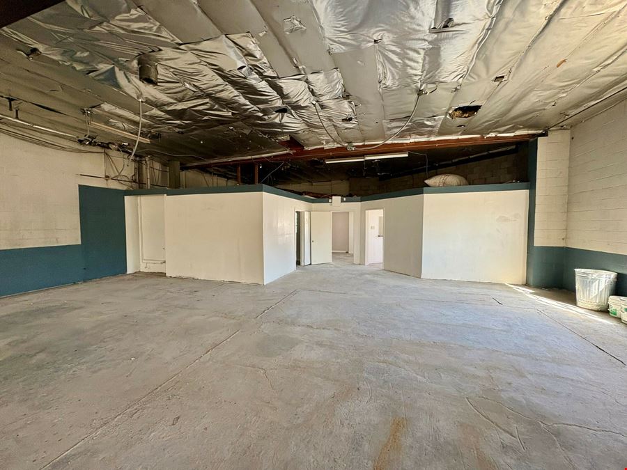 1093 Industrial St