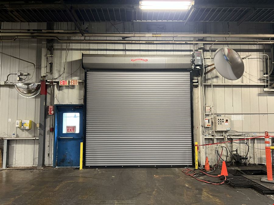 225,000 SF Manufacturing and Distribution Building