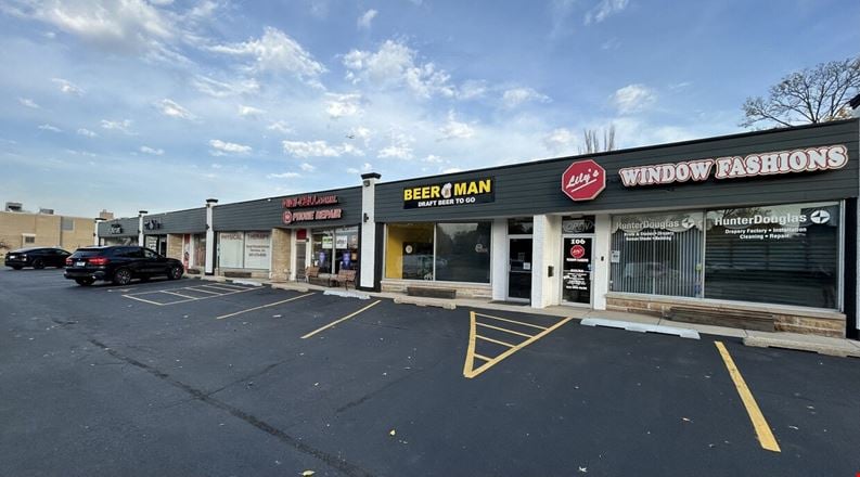Preview of Retail space for Rent at 82-106 E Dundee Rd