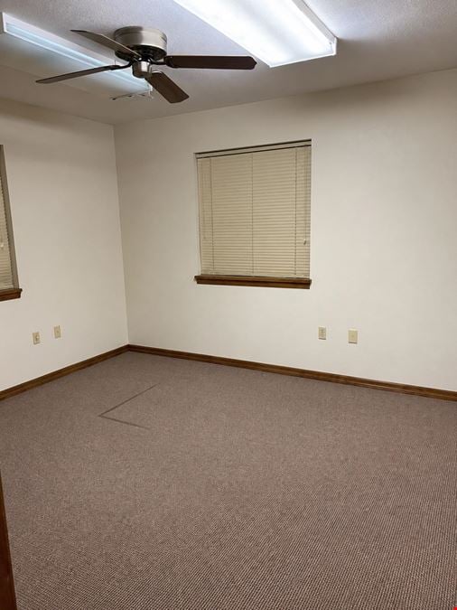 Professional Office Building | 4,109 SF