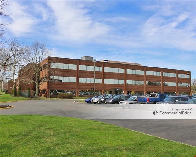 Centerpointe at East Gate