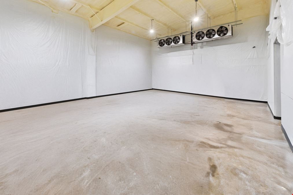 Modern Central Kitchen & Warehouse Facility