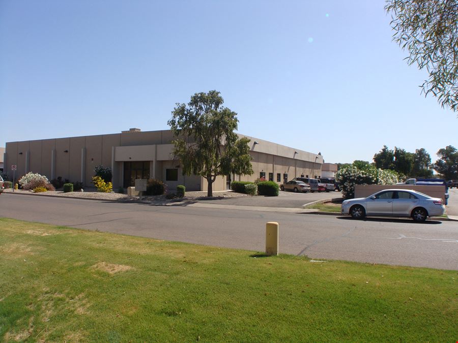 329 S Rockford Dr
