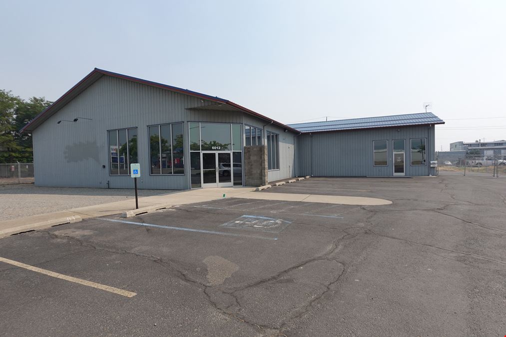 6012 & 6010 East Trent Avenue