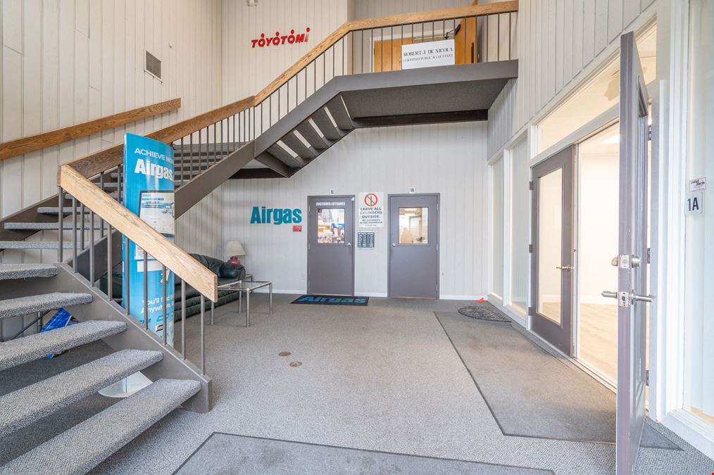 604 Federal Road (Rte. 7), Unit 1A, Brookfield, CT