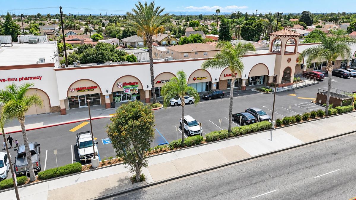 CVS Anchored Center