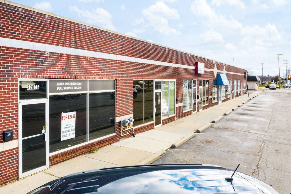 32008-32056 Utica Rd