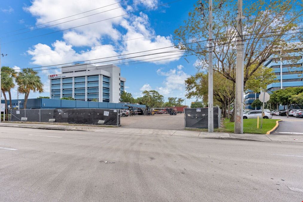 7240 NW 12th St