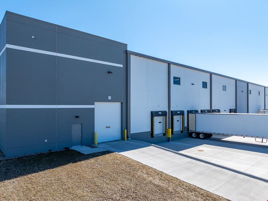 Altus Commerce Center