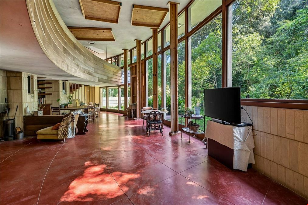 Frank Lloyd Wright / Spring House