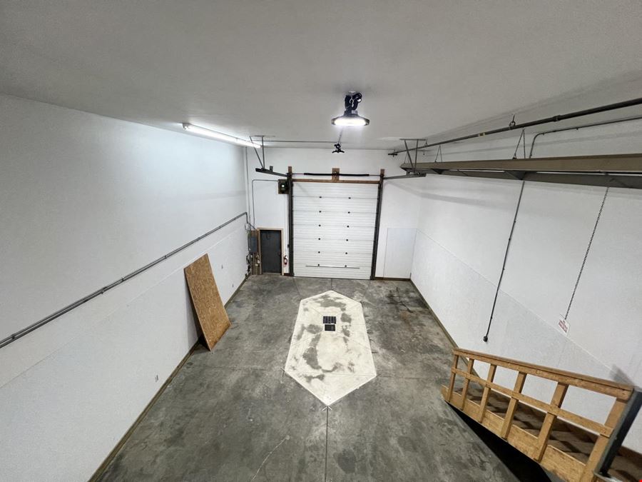 7471 Edgar Industrial Bend - Unit 11