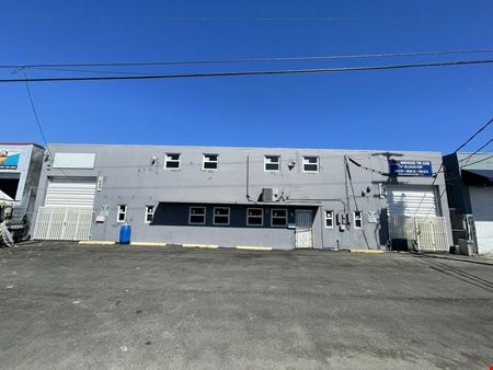 Preview of Industrial space for Rent at 1665-69 W 33rd Pl - 8,000 SF