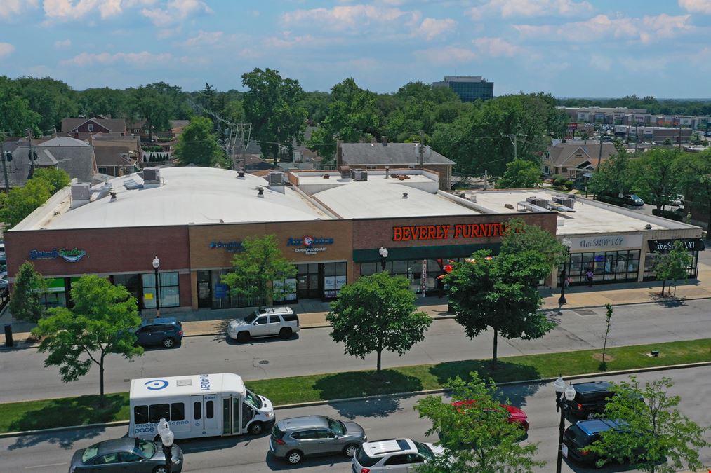 Multi-Tenant Retail Building with Parking Lot at 95th/Western in Chicago